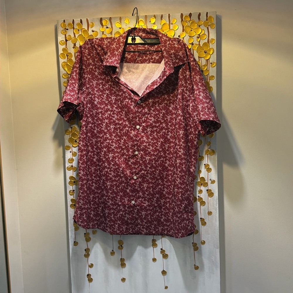 Men’s Axist Button Down Shirt